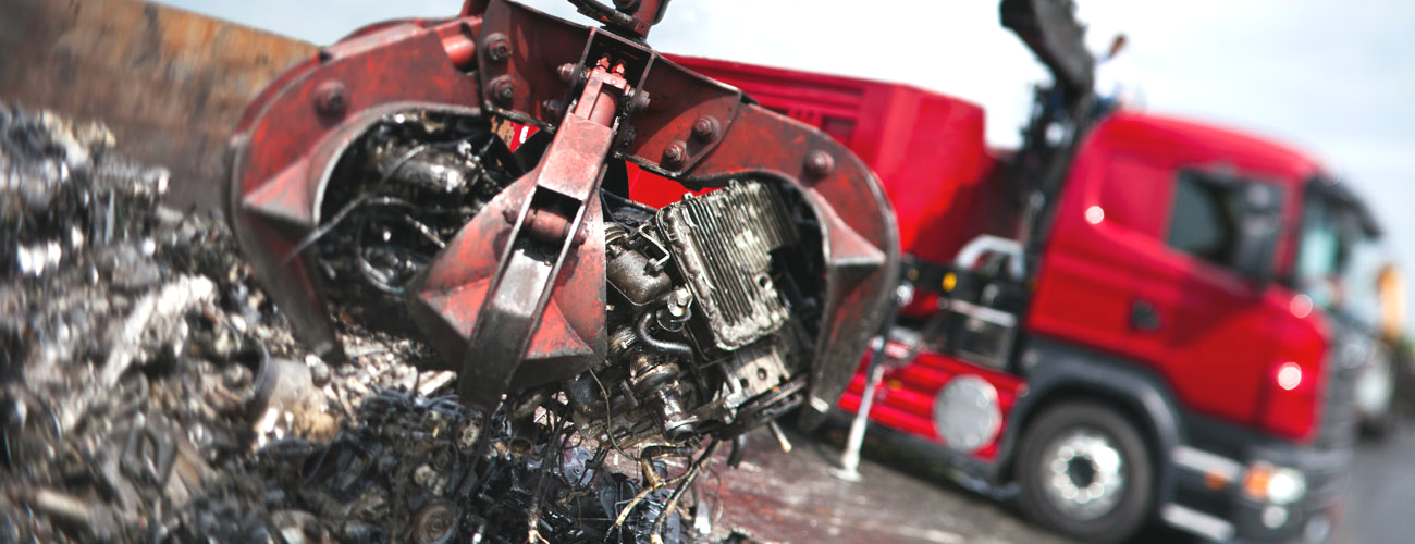 Hiab（ヒアブ）は、世界有数の陸上荷役運搬機械メーカーであり、中部ローダー販売株式会社はその中部地区総販売元です